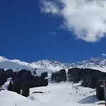 Dom wakacyjny Bargias 9 *